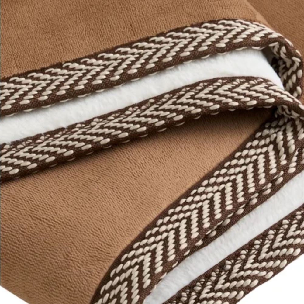 Koolaburra by UGG Throw - Picture 3 of 4